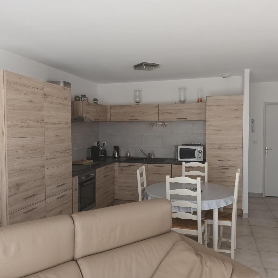 Villa Paisible P2 Pour 4 Voyageurs Saint-Gilles  Exterior foto